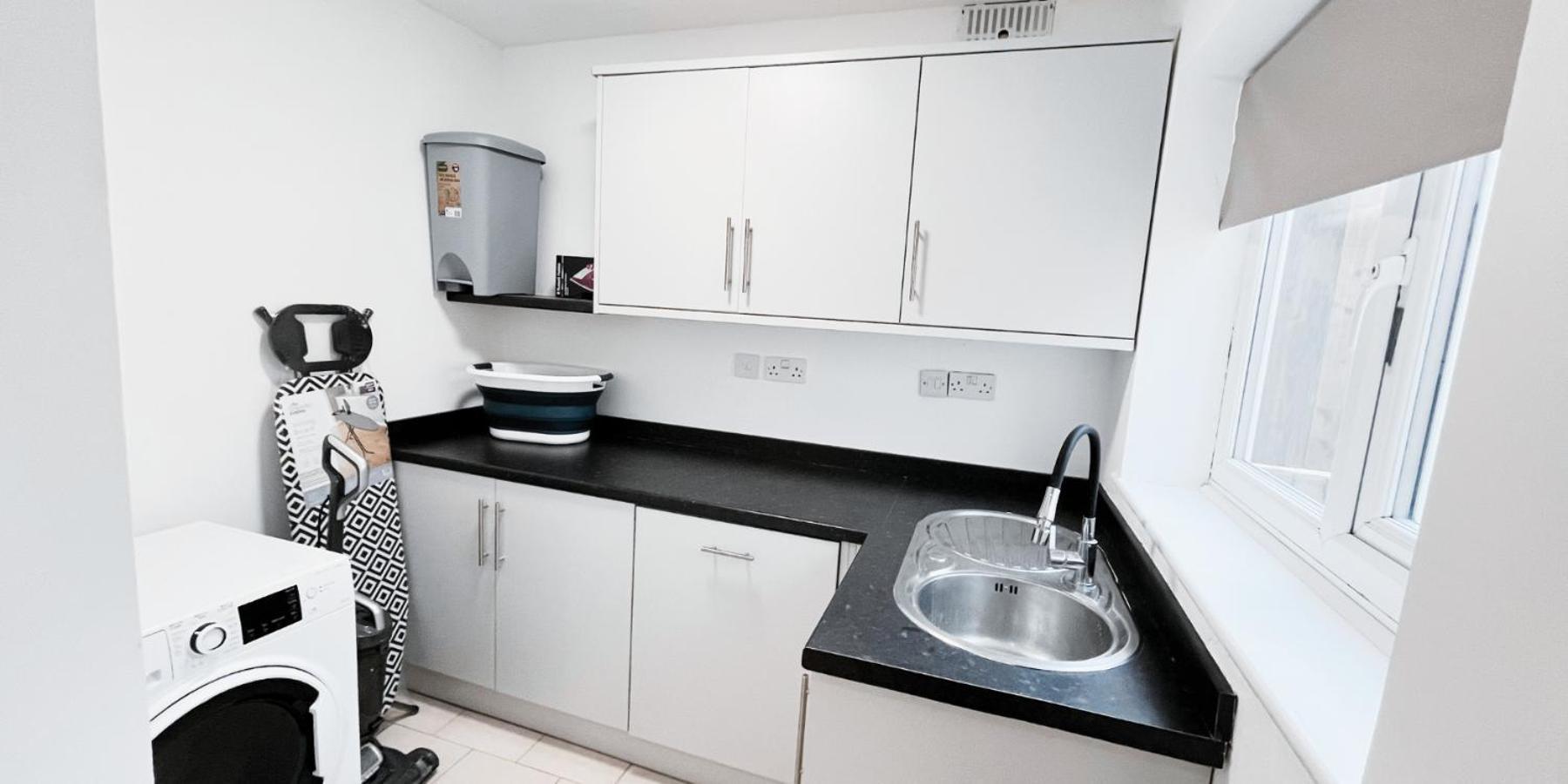 Spacious Room In Modern House Near Nottingham Eksteriør billede