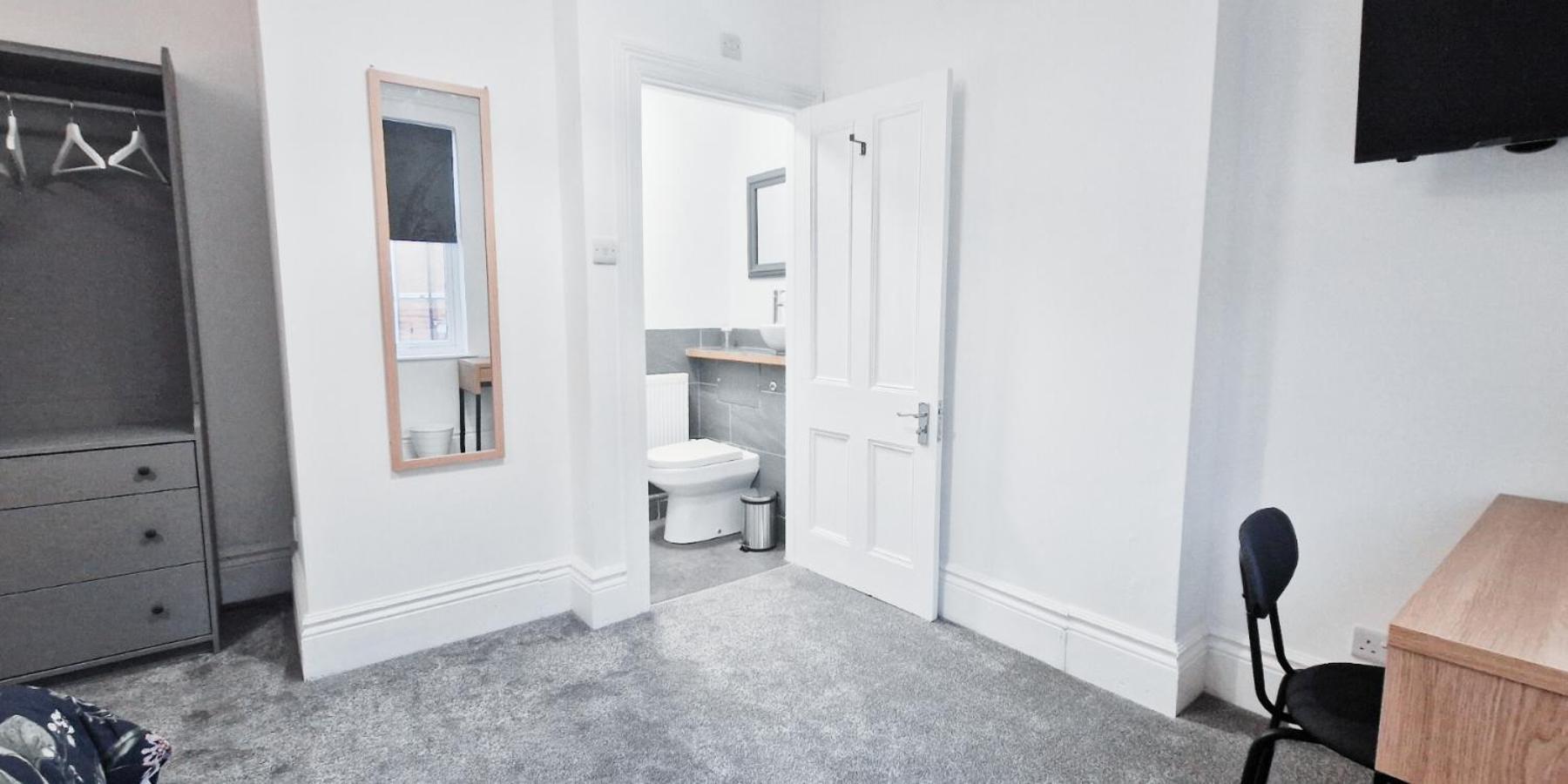 Spacious Room In Modern House Near Nottingham Eksteriør billede